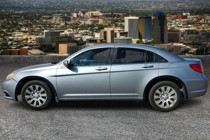 Chrysler 200  2014