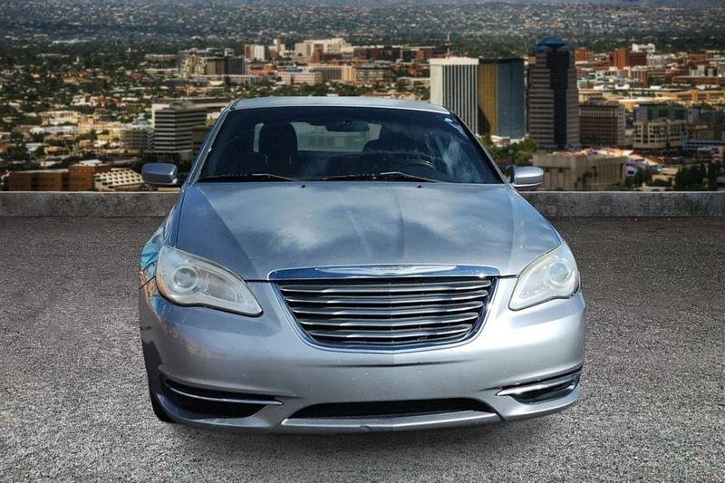 Chrysler 200  2014