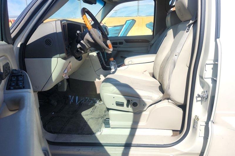 Cadillac Escalade  2004