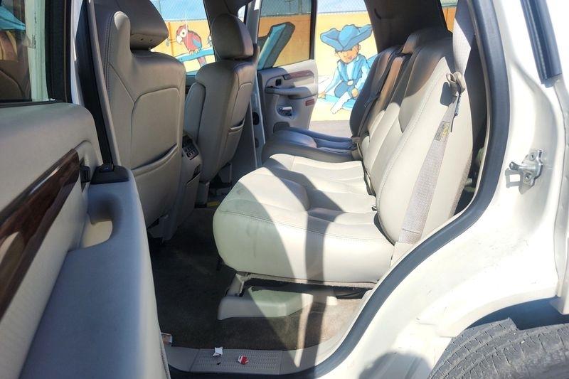 Cadillac Escalade  2004