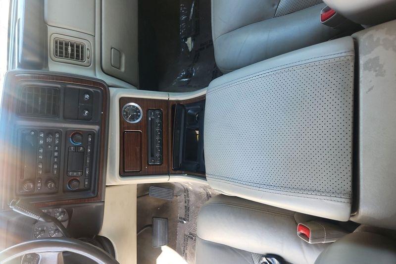 Cadillac Escalade  2004