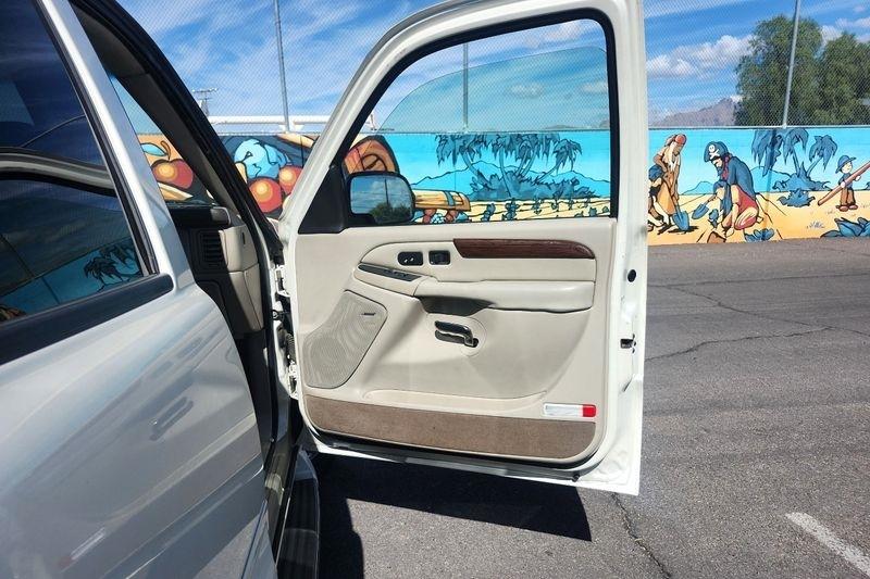 Cadillac Escalade  2004