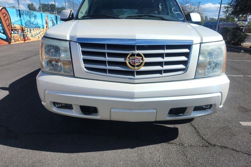 Cadillac Escalade  2004