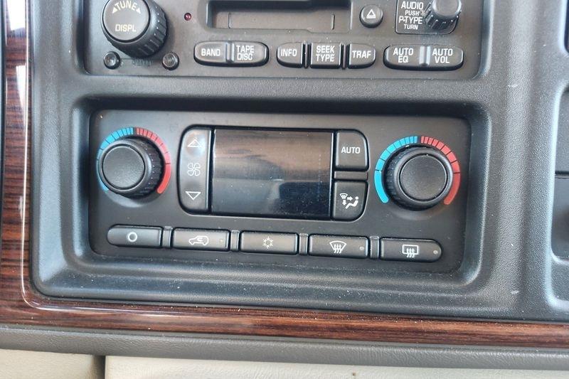 Cadillac Escalade  2004