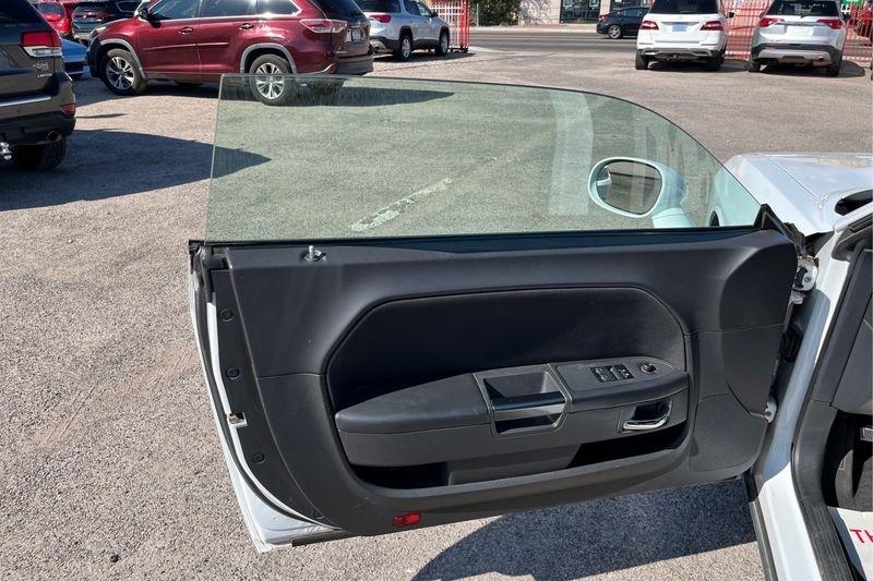 Dodge Challenger  2014