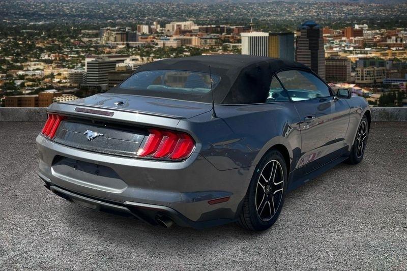 Ford Mustang  2023