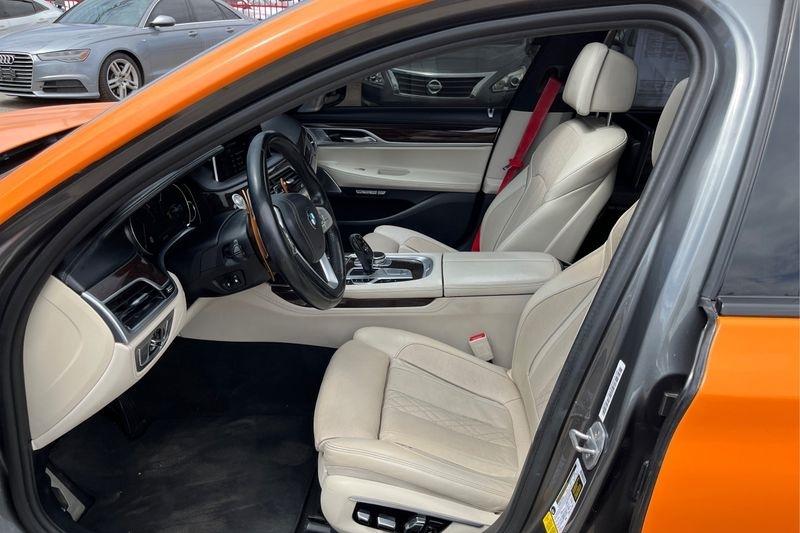 BMW 7-Series  2016