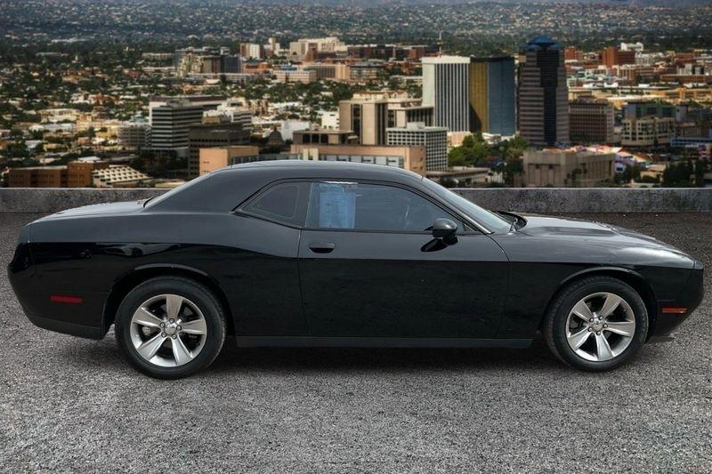 Dodge Challenger  2016