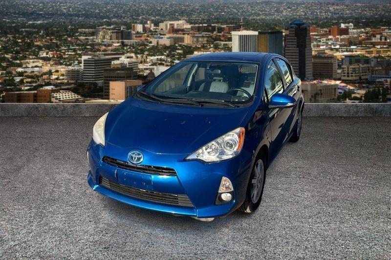 Toyota Prius c  2014