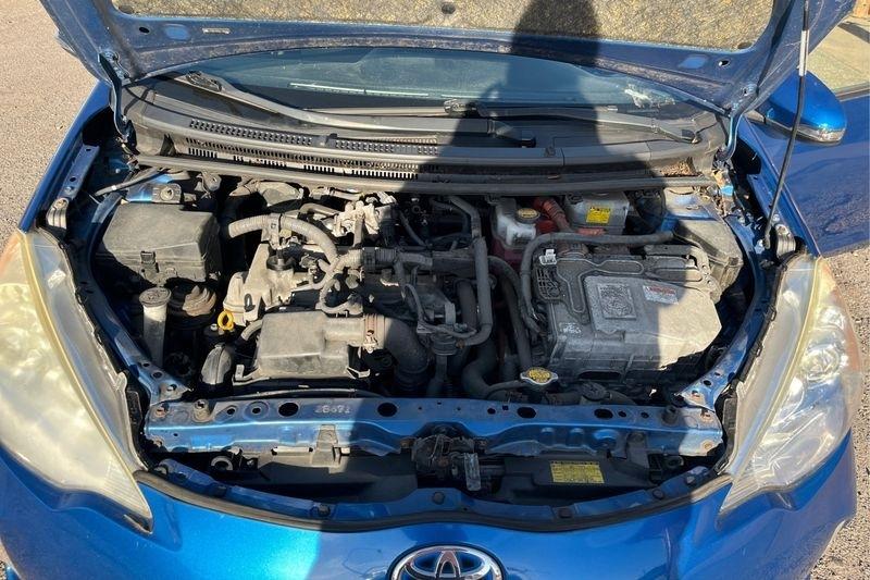 Toyota Prius c  2014