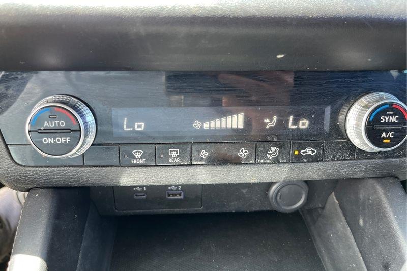 Mitsubishi Outlander  2022