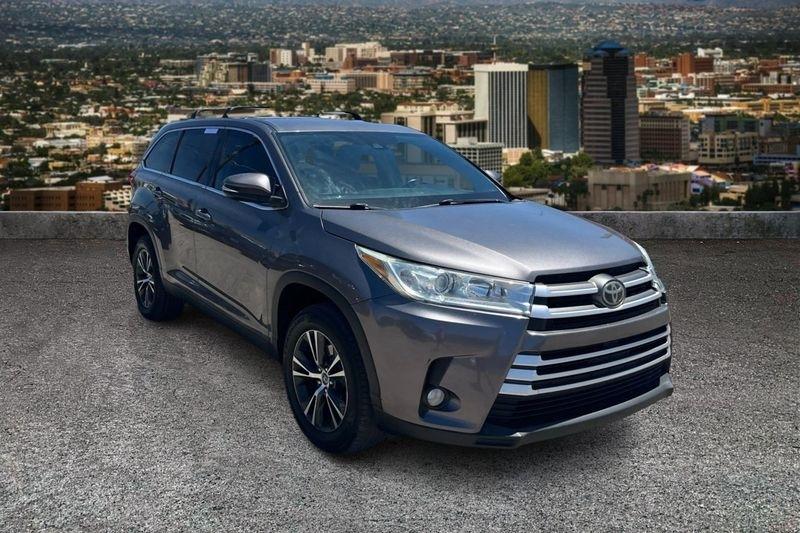 Toyota Highlander  2019