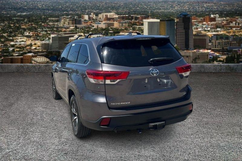 Toyota Highlander  2019
