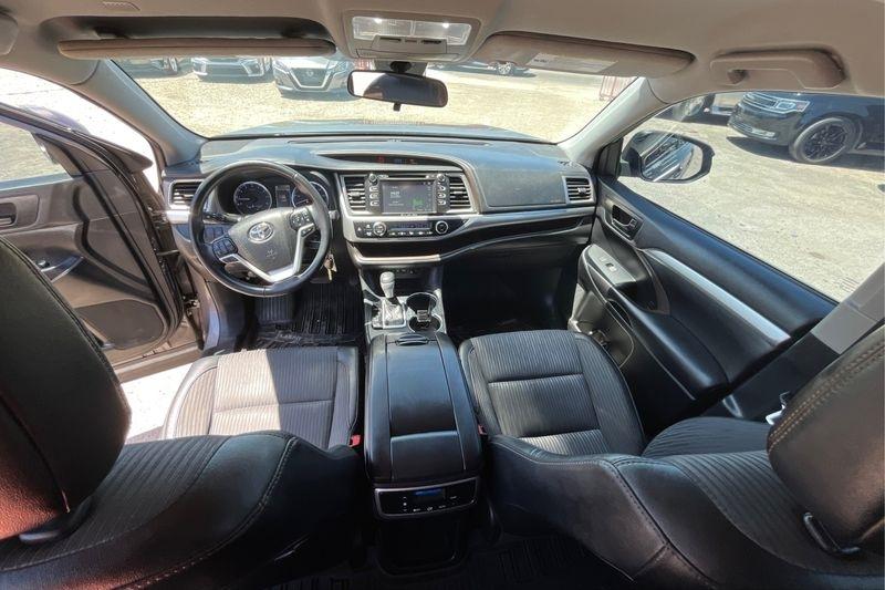 Toyota Highlander  2019