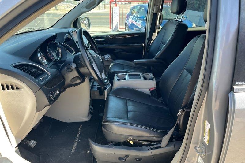 Chrysler Town & Country  2014