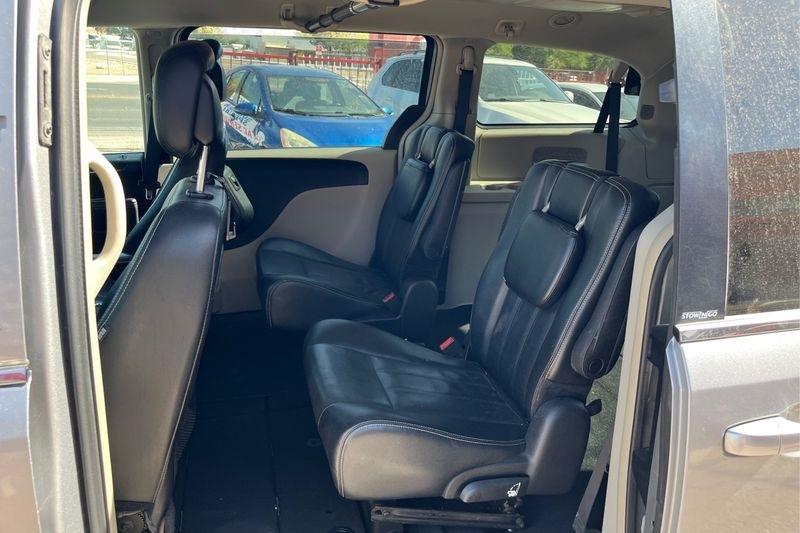 Chrysler Town & Country  2014