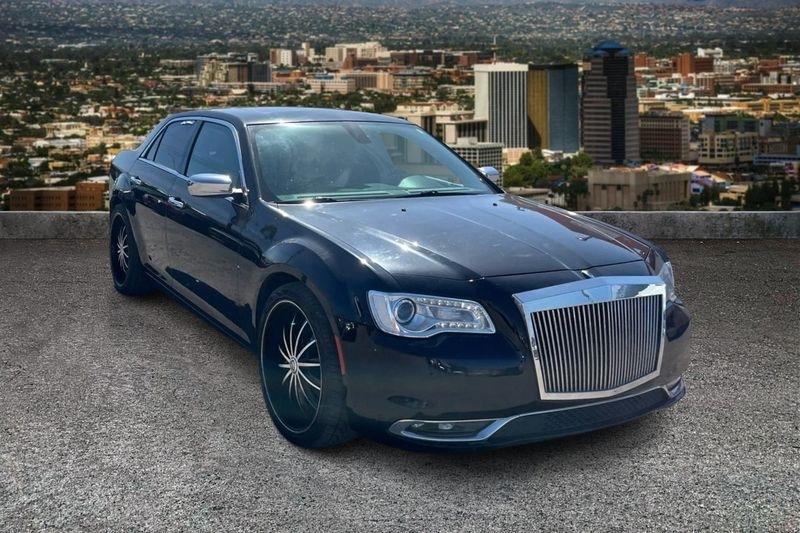 2016 Chrysler 300 C's photo