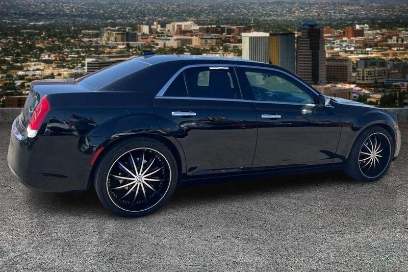 Chrysler 300  2016