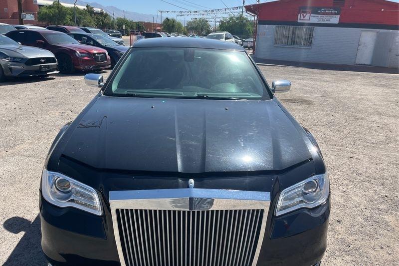 Chrysler 300  2016