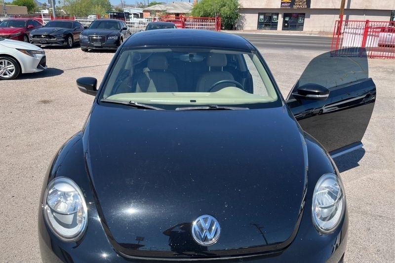 Volkswagen Beetle  2013