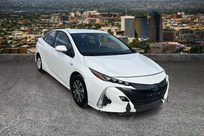 Toyota Prius Prime  2021