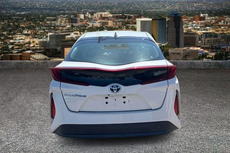 Toyota Prius Prime  2021