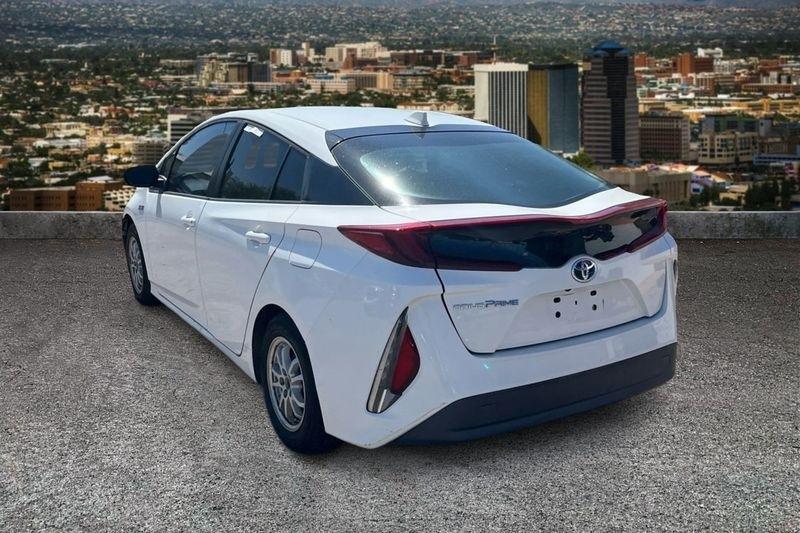 Toyota Prius Prime  2021