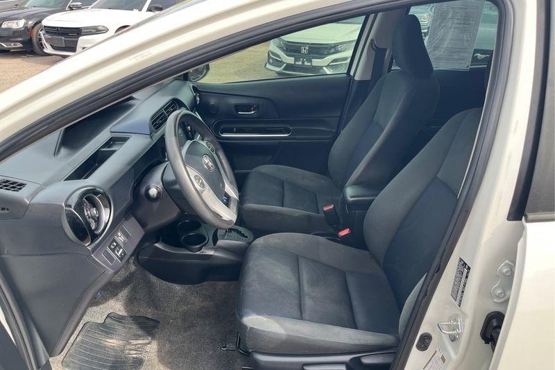 Toyota Prius c  2015
