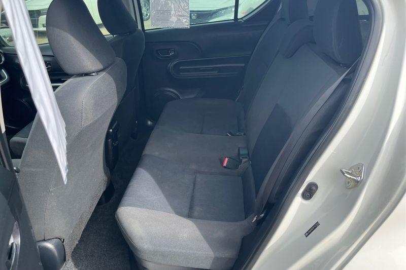 Toyota Prius c  2015