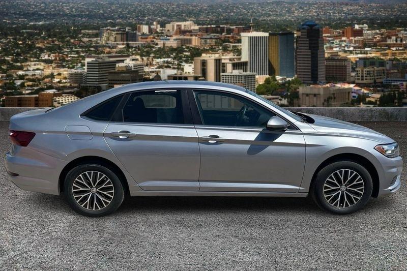 Volkswagen Jetta  2021