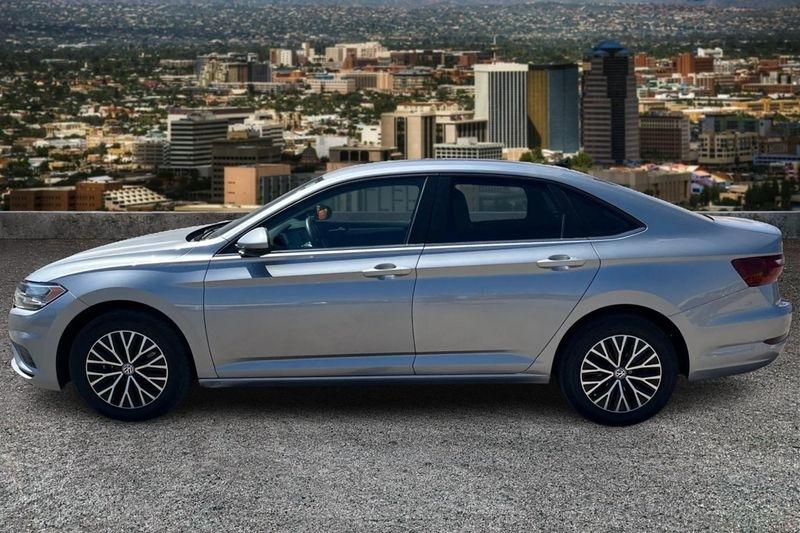 Volkswagen Jetta  2021