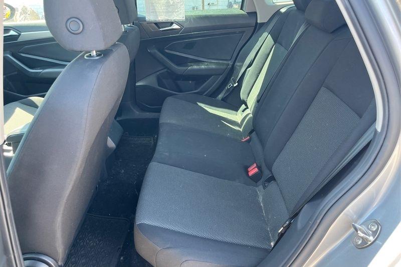 Volkswagen Jetta  2021