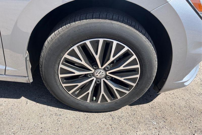 Volkswagen Jetta  2021