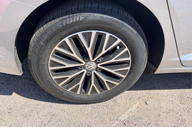 Volkswagen Jetta  2021
