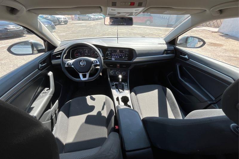 Volkswagen Jetta  2021