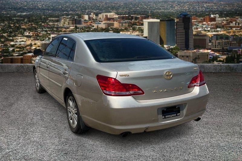 Toyota Avalon  2007