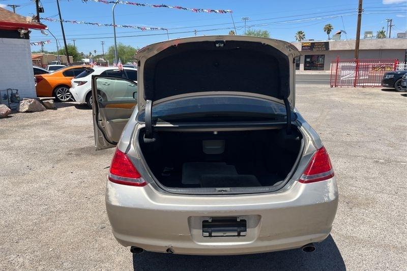 Toyota Avalon  2007