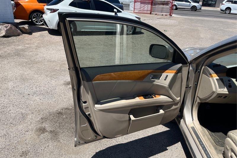 Toyota Avalon  2007
