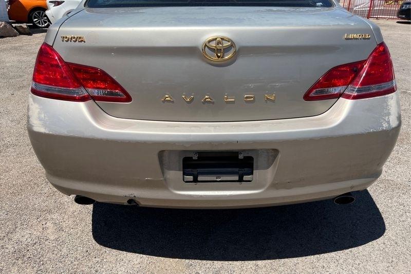 Toyota Avalon  2007