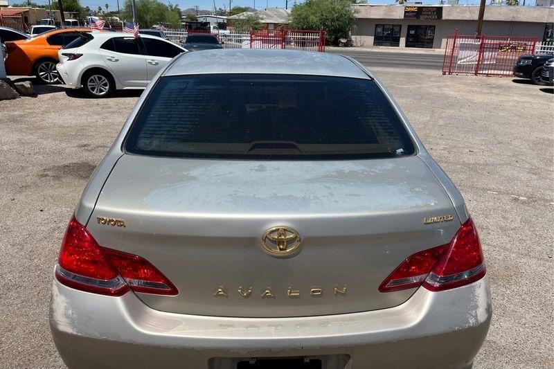 Toyota Avalon  2007