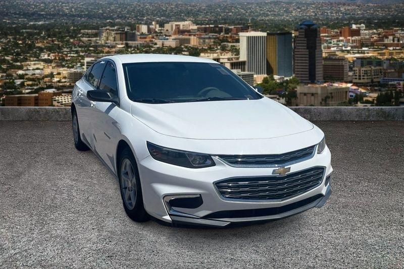 Chevrolet Malibu  2016
