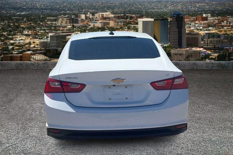 Chevrolet Malibu  2016