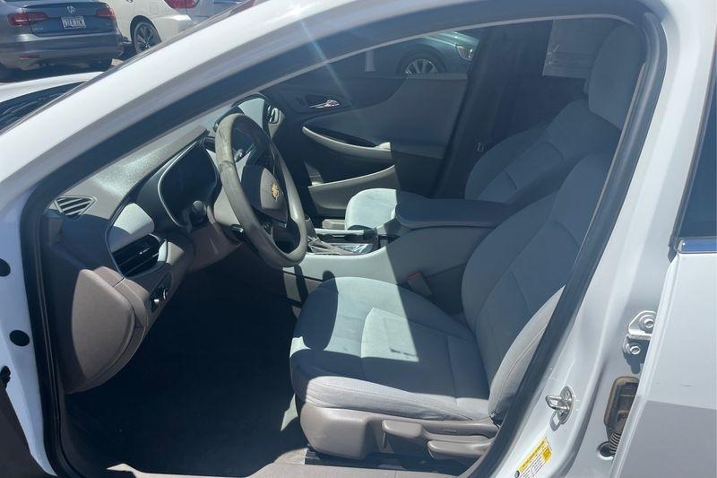 Chevrolet Malibu  2016