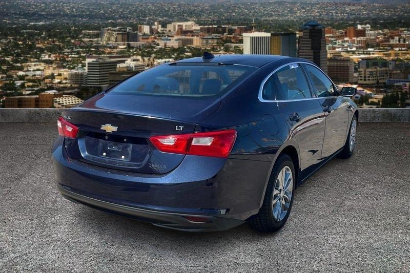 Chevrolet Malibu  2016