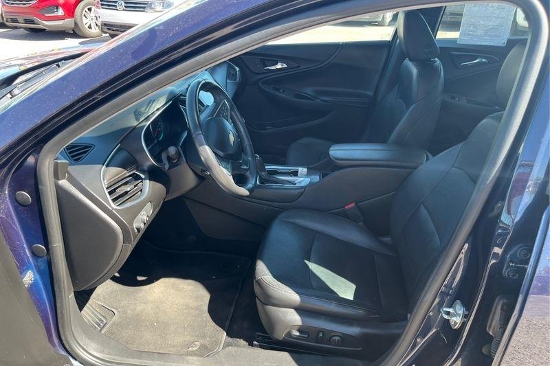 Chevrolet Malibu  2016
