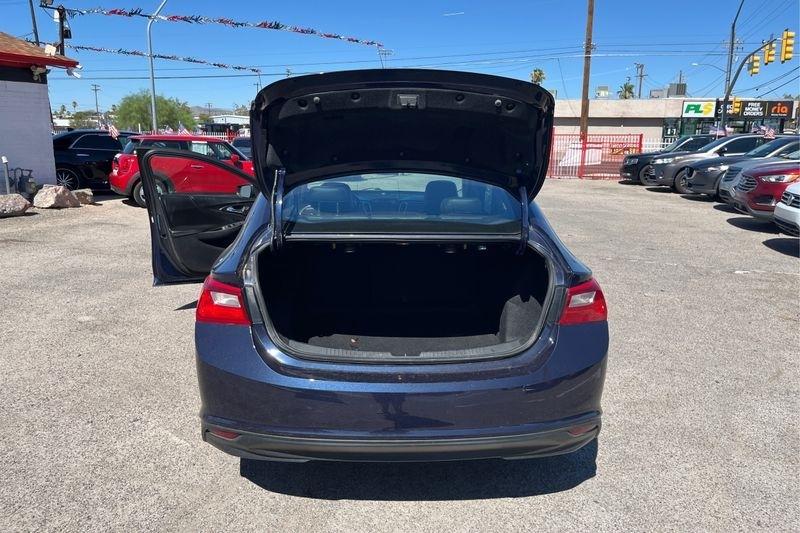 Chevrolet Malibu  2016