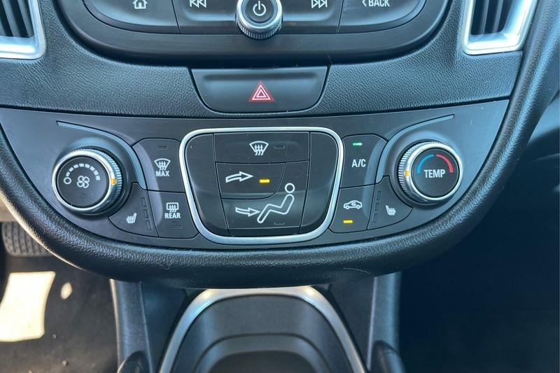 Chevrolet Malibu  2016