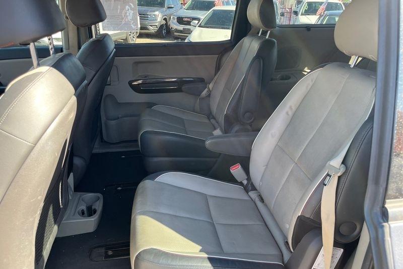 Kia Sedona  2015
