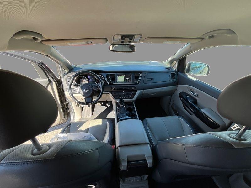 Kia Sedona  2015