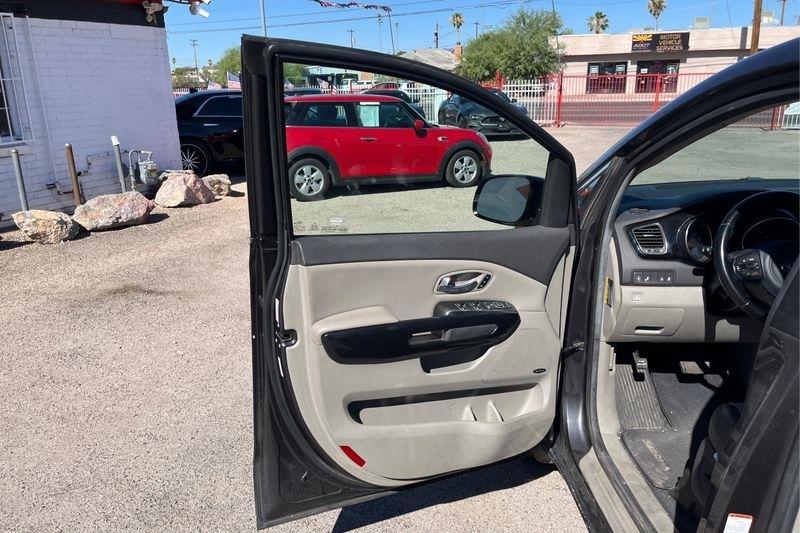 Kia Sedona  2015